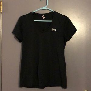 Black Under Armour tee